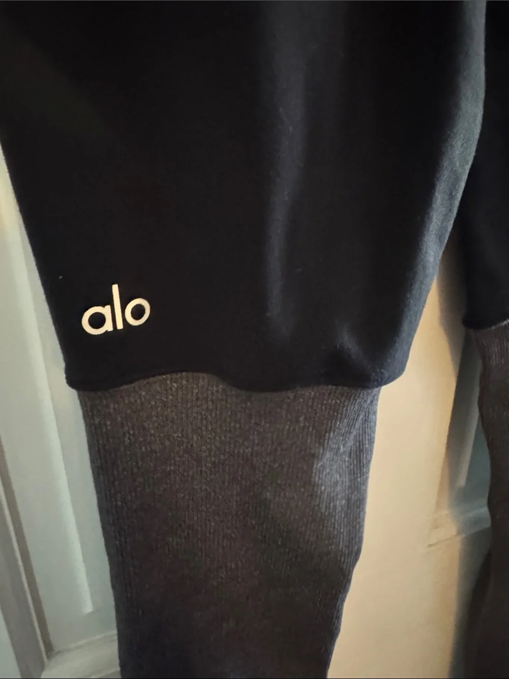 ALO Yoga goddess High waist Two-Tone Black and Gray Leggings
